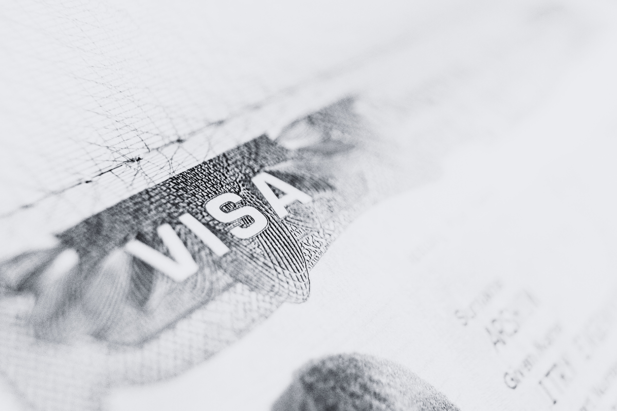 Visas in the UAE: choosing the right one