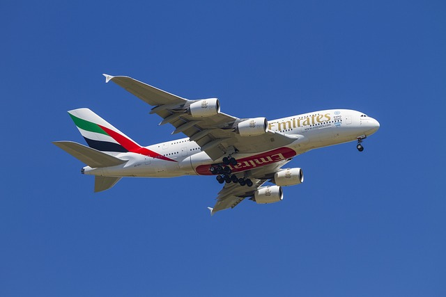 plane, landing, emirates
